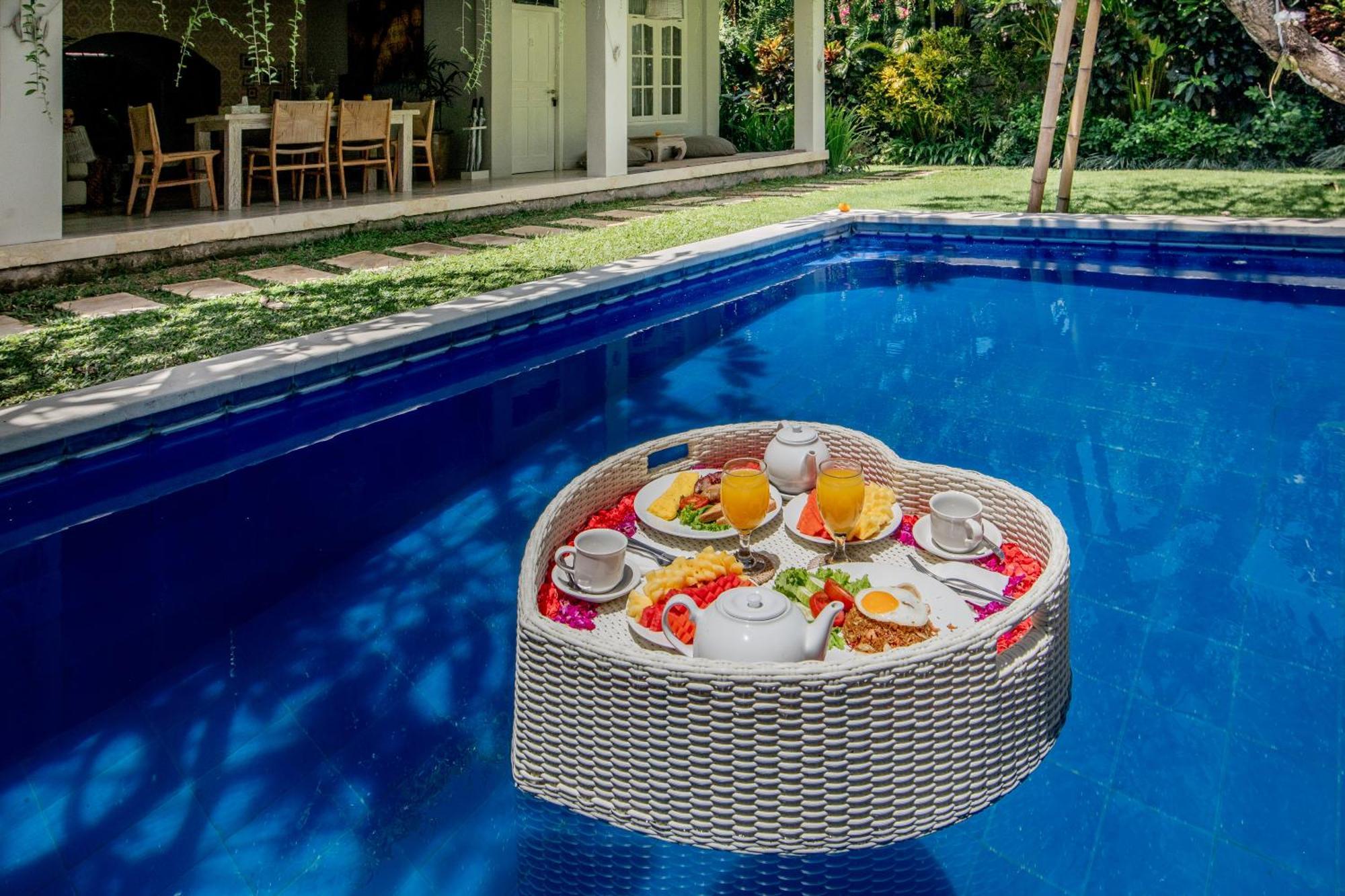 Villa Lodek Deluxe Seminyak Kültér fotó