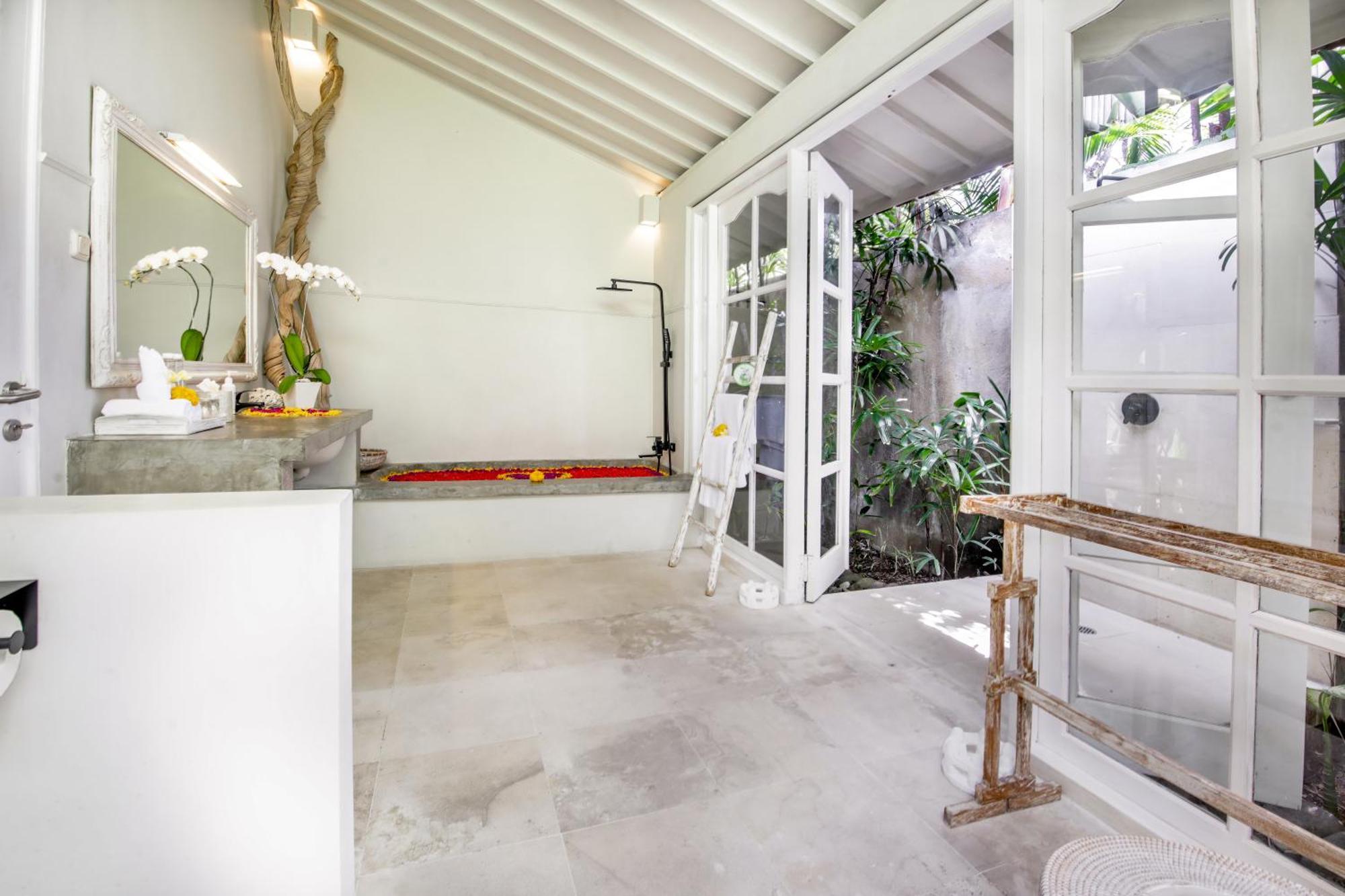 Villa Lodek Deluxe Seminyak Kültér fotó