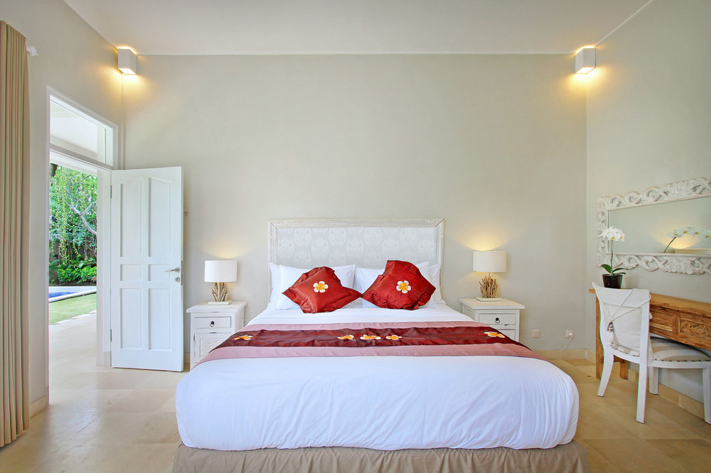 Villa Lodek Deluxe Seminyak Kültér fotó